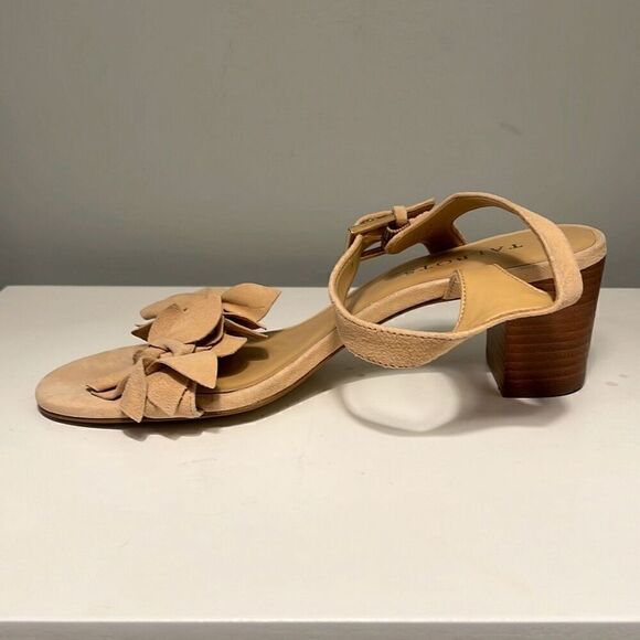Talbots Women's Blush Tan Strappy Flower Buckle Heel Sandals Size 6.5 - Picture 5 of 11